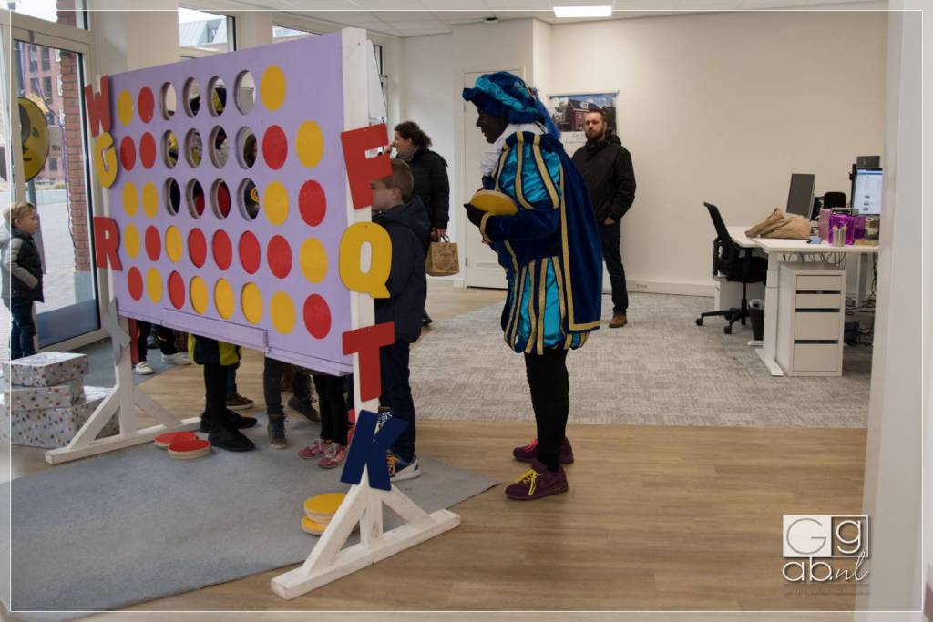 Zaterdag 23 November  |  12:30- 14:30 | Pietentocht door centrum